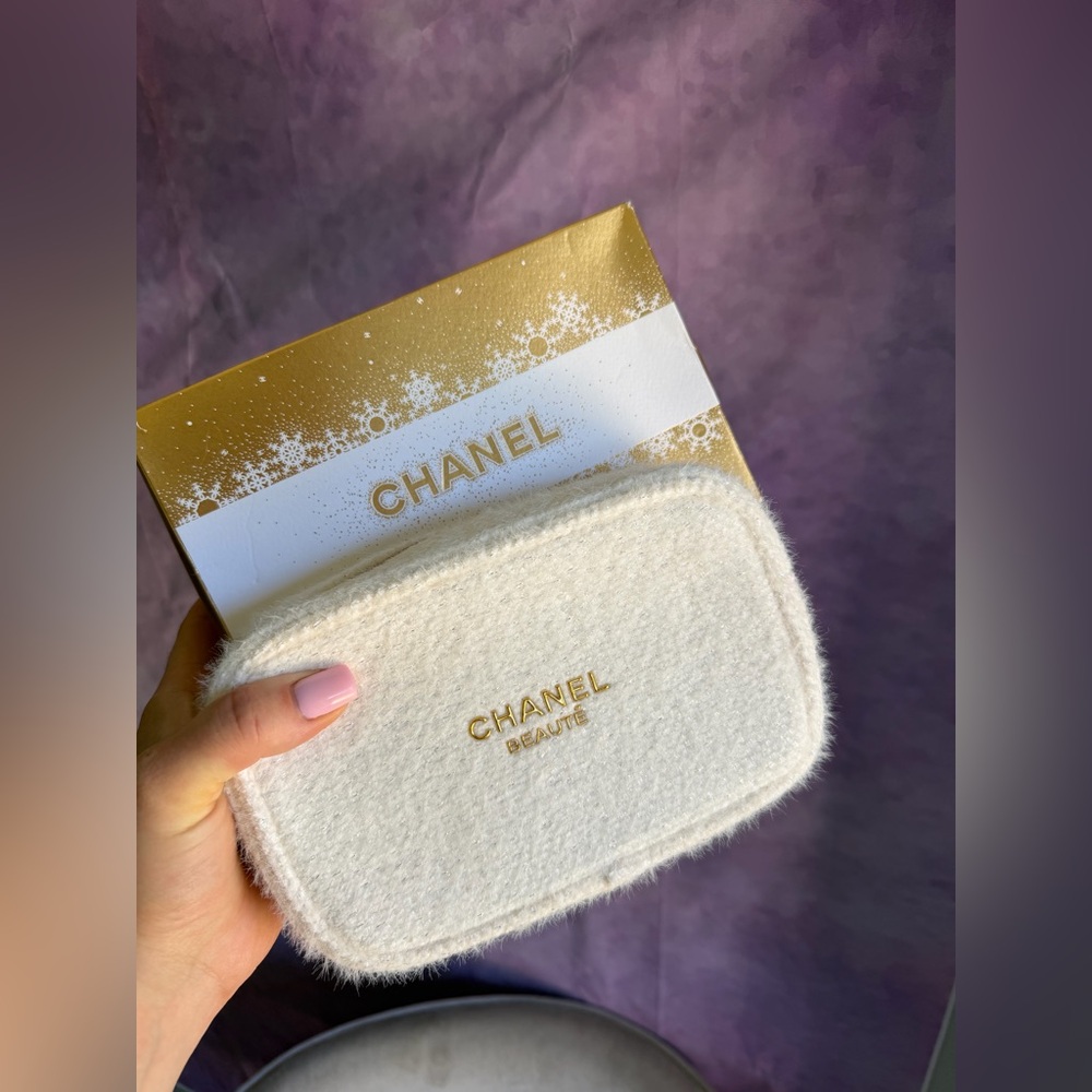 Chanel Beauté Cosmetic Pouch – Limited Edition 2024